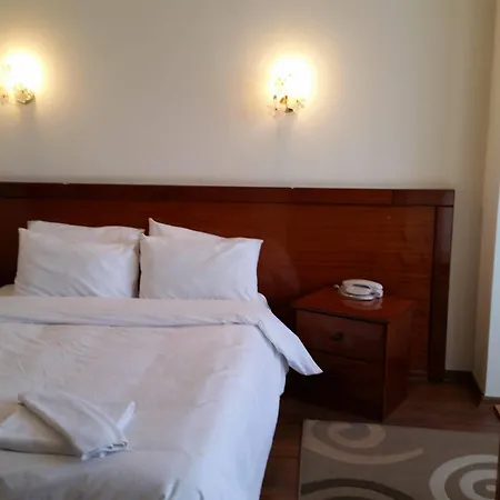 Mountain View Ayvaryara